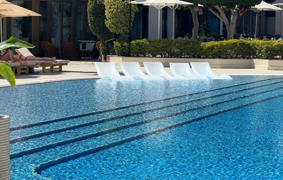 Camera Doppia con Vista Piscina