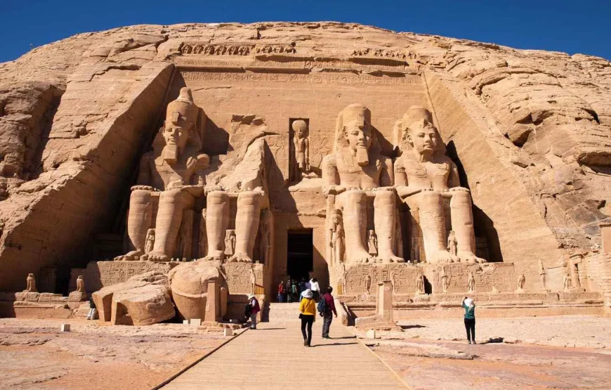 Escursione giornaliera a Luxor in aereo da Sharm El Sheikh