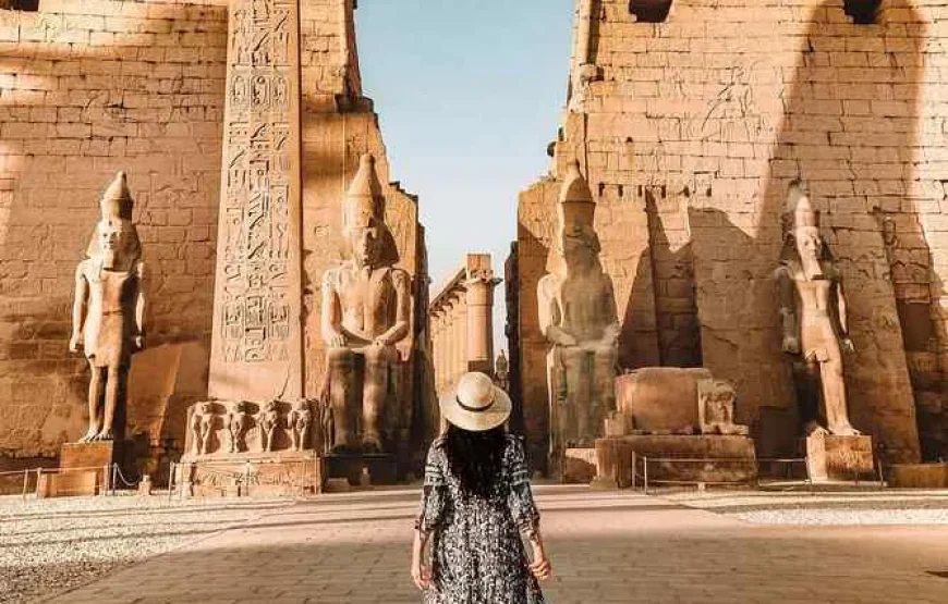 Escursione giornaliera a Luxor in aereo da Sharm El Sheikh
