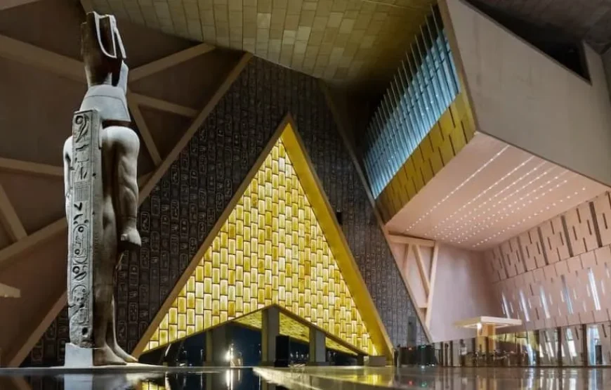 Tour di un’intera giornata alle Piramidi e al Museo Egizio con partenza da Sharm El Sheikh