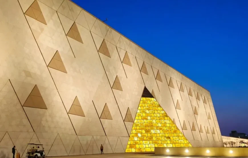 Tour di un’intera giornata alle Piramidi e al Museo Egizio con partenza da Sharm El Sheikh