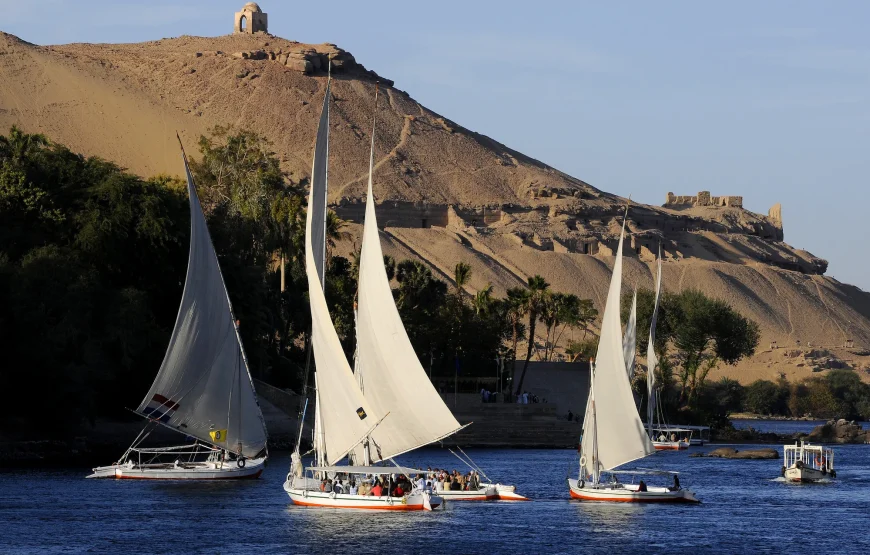Escursione giornaliera a Luxor in aereo da Sharm El Sheikh