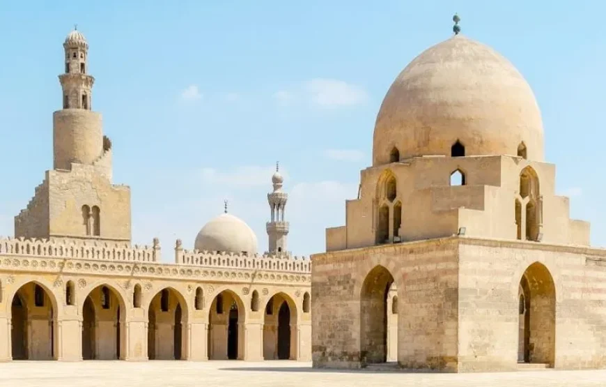 Tour di un’intera giornata alle Piramidi e al Museo Egizio con partenza da Sharm El Sheikh
